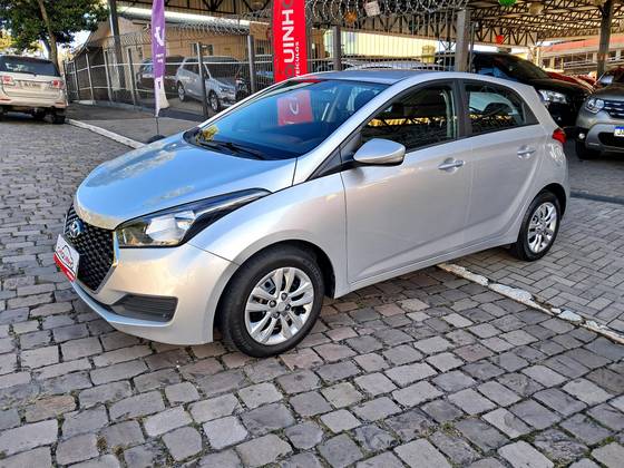 HYUNDAI HB20 1.0 COMFORT 12V FLEX 4P MANUAL HYUNDAI HB20 1.0 COMFORT 12V FLEX 4P MANUAL
